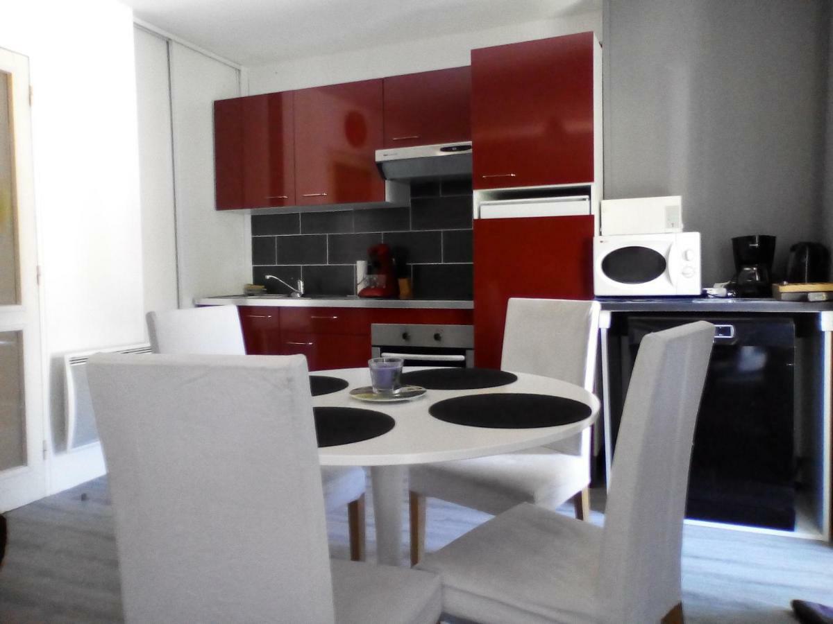 Appartement Residence Les Acacias Акс-ле-Терм Екстер'єр фото